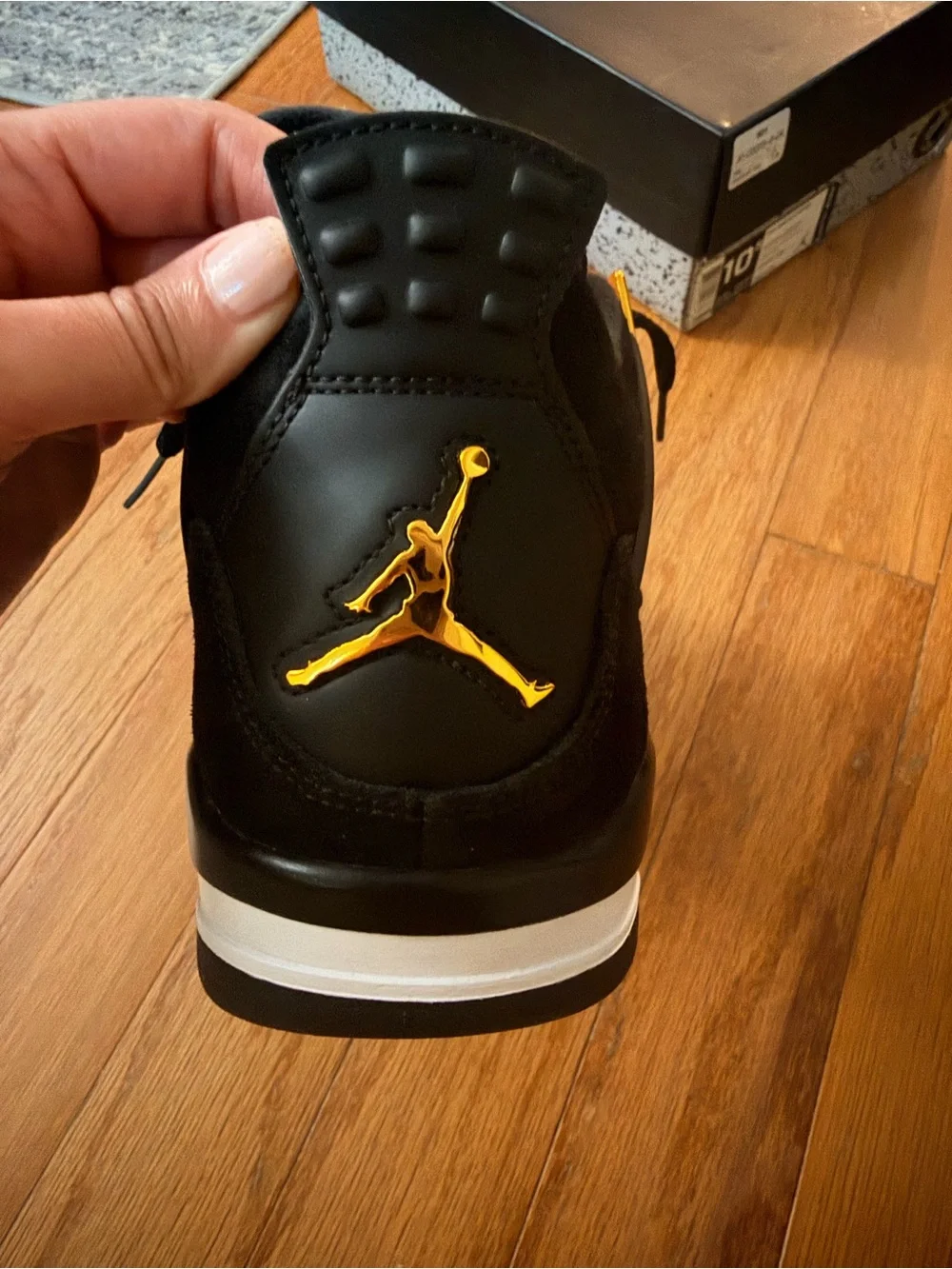 Air Jordan 4 Retro